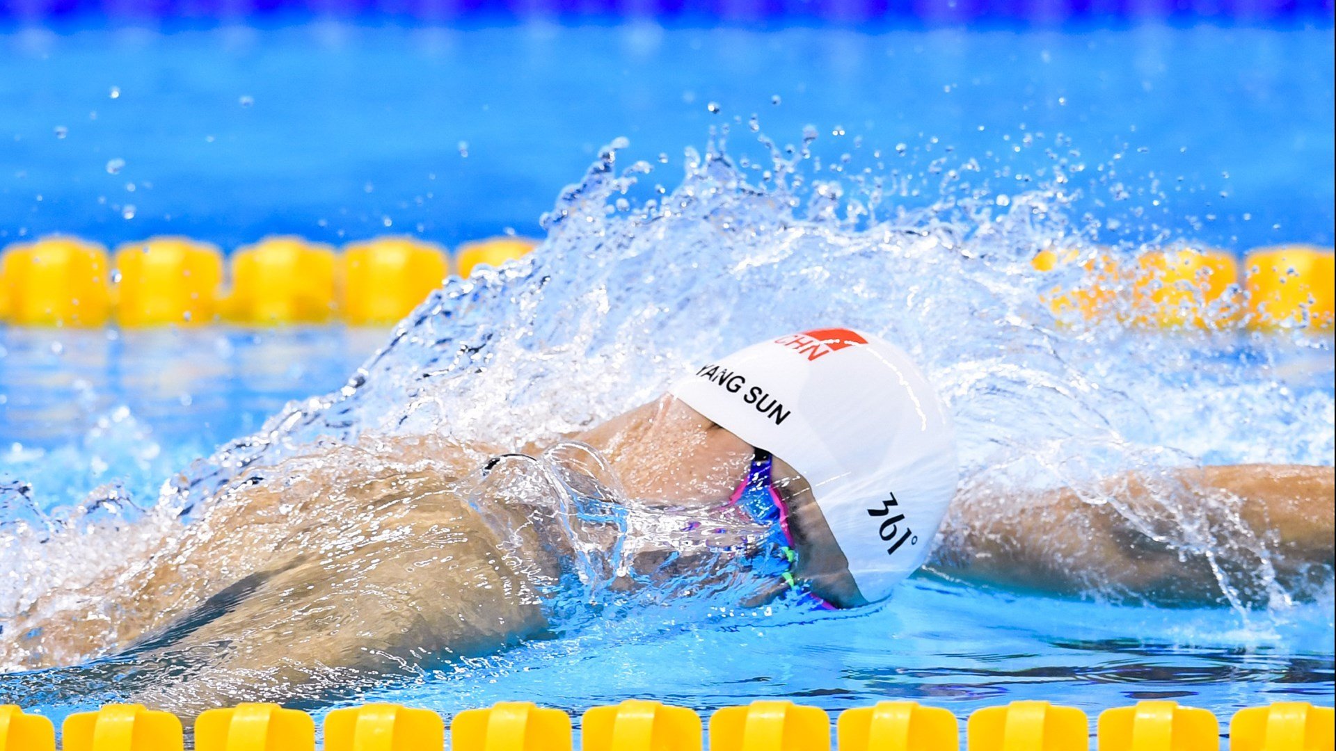 瑞士队后卫吉梅内斯在巴黎奥运会上表现出色，吉梅内斯世界杯赛场哭